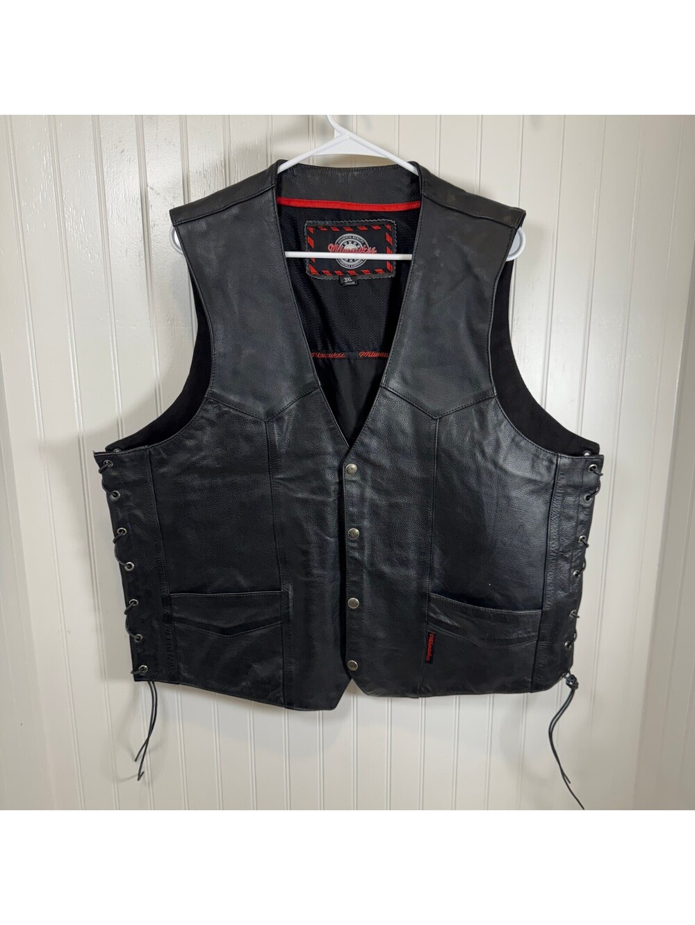 Milwaukee Black Leather Motorcycle Vest with Side Laces Size Men's 3XL